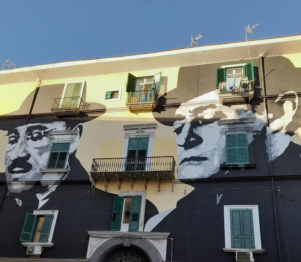 "Dint E Viche E Napule" Guest House Naples Exterior photo